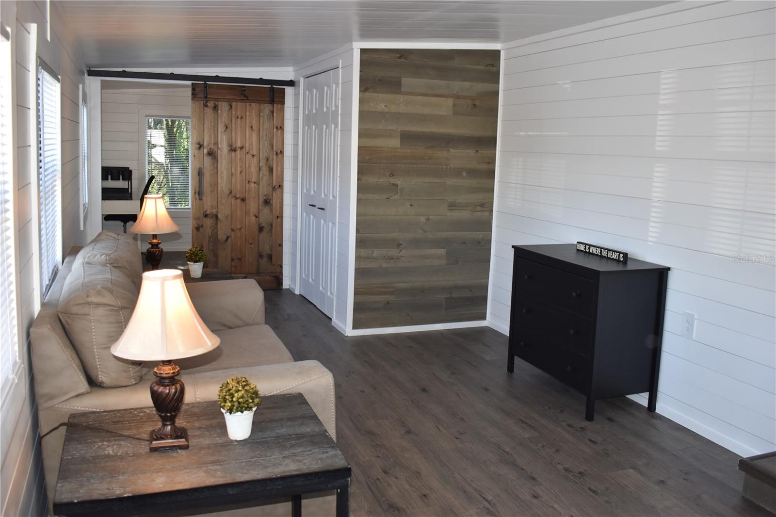 Image 14 of 57 For 9000 Us Highway 192 486