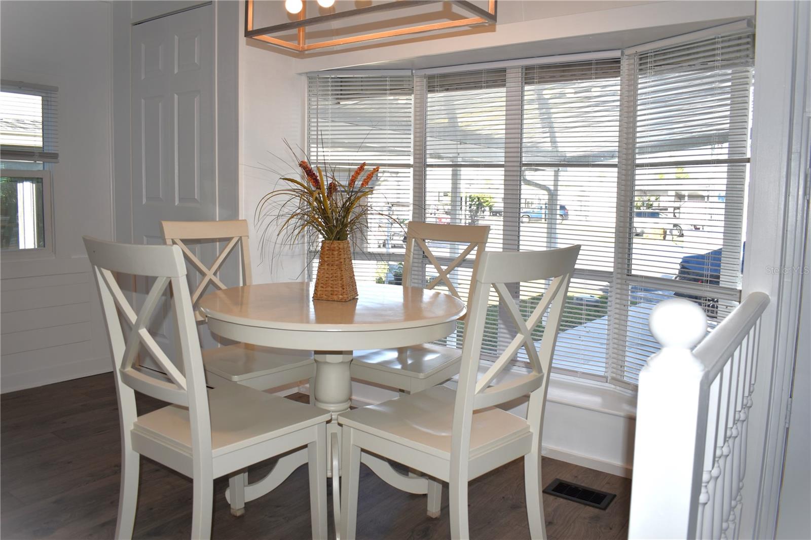 Image 20 of 57 For 9000 Us Highway 192 486