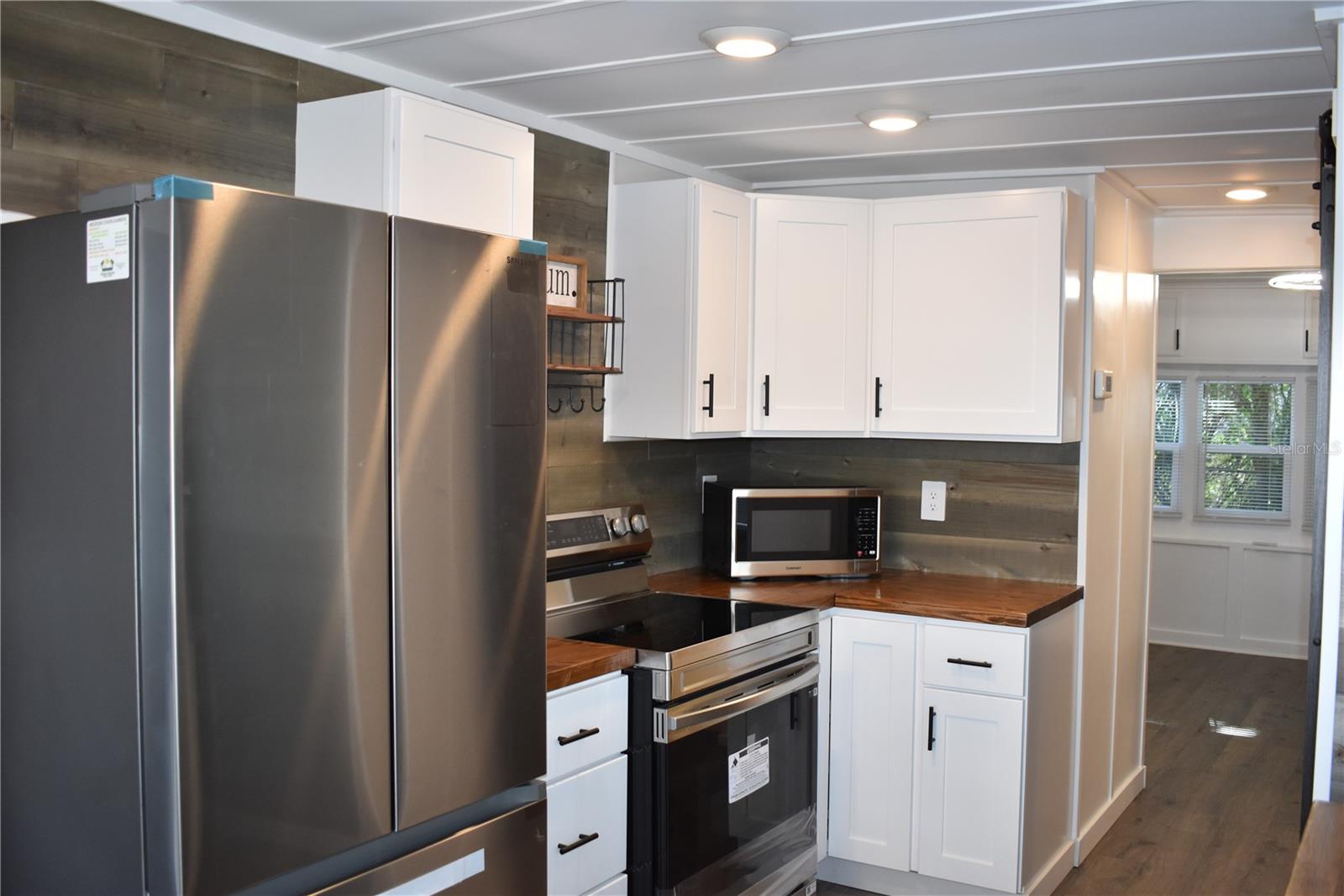 Image 31 of 57 For 9000 Us Highway 192 486