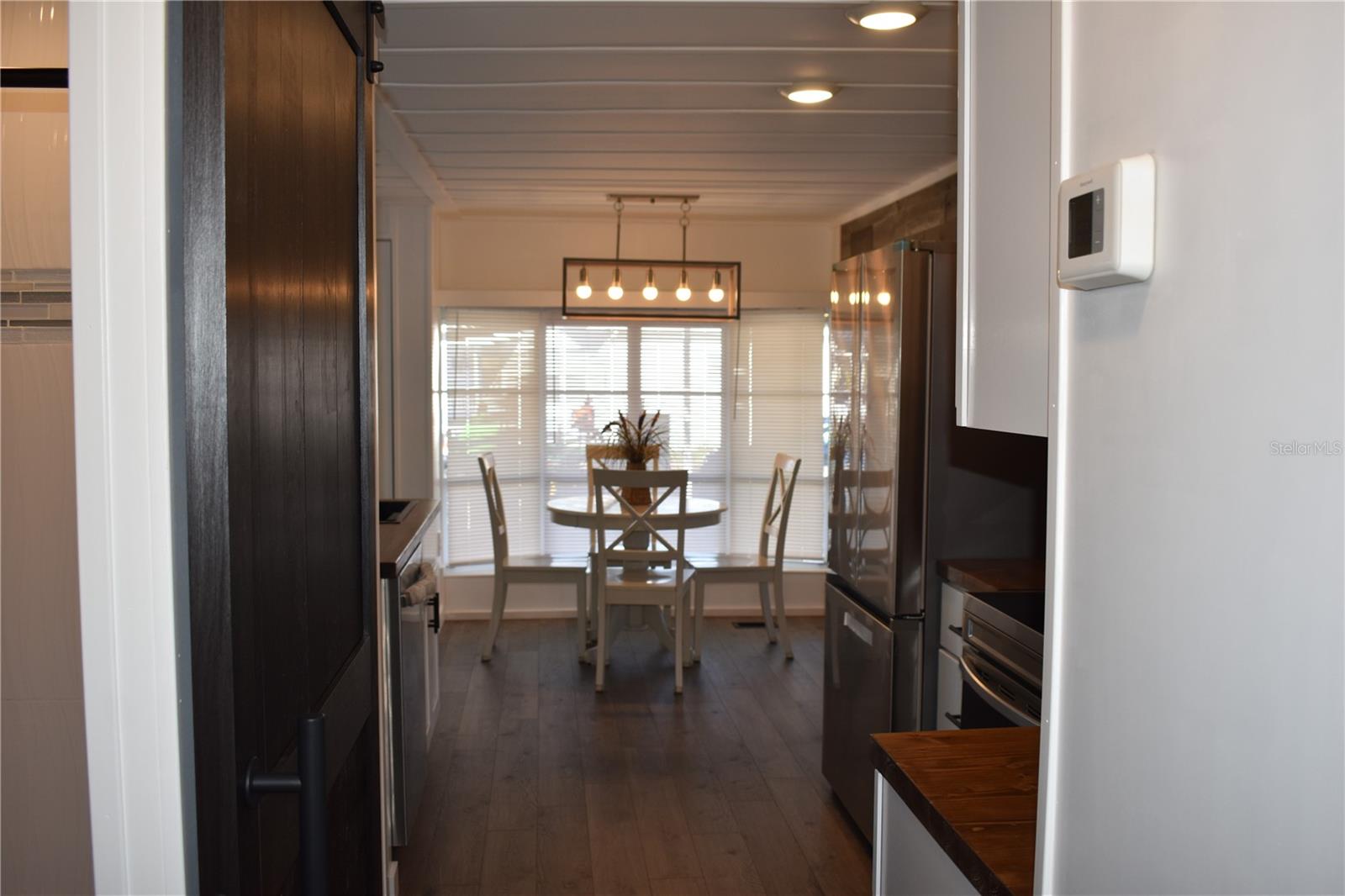 Image 32 of 57 For 9000 Us Highway 192 486