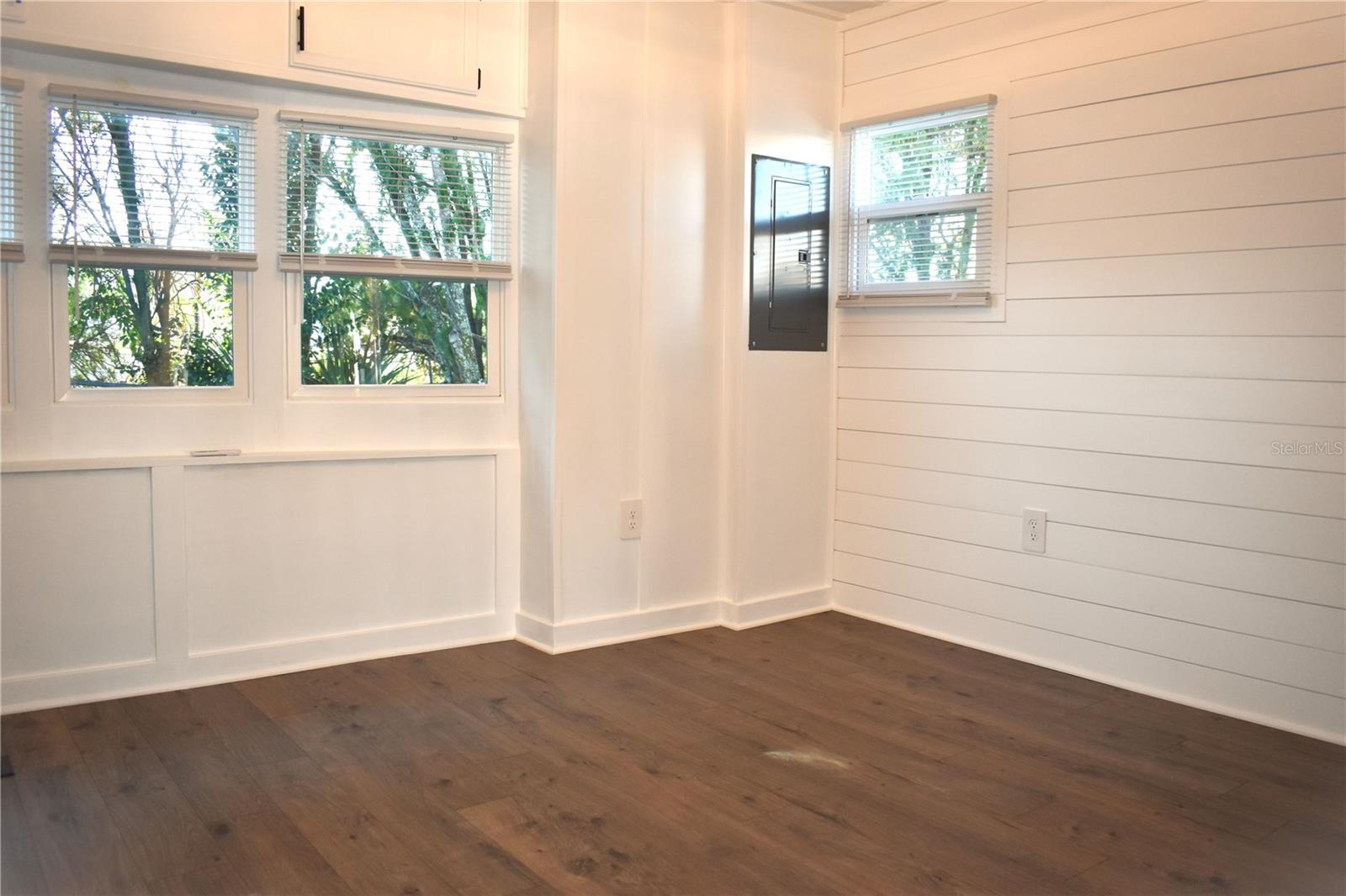 Image 34 of 57 For 9000 Us Highway 192 486