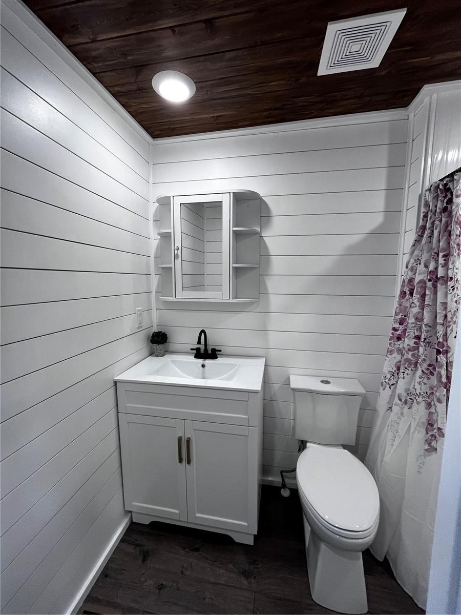 Image 43 of 57 For 9000 Us Highway 192 486