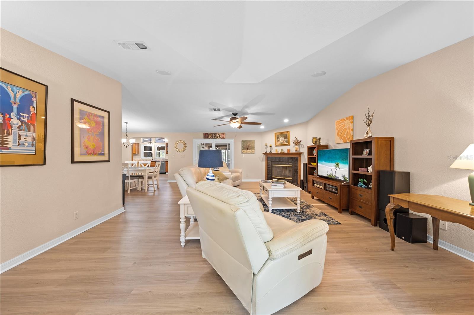 Image 19 of 57 For 2827 Godwin Road