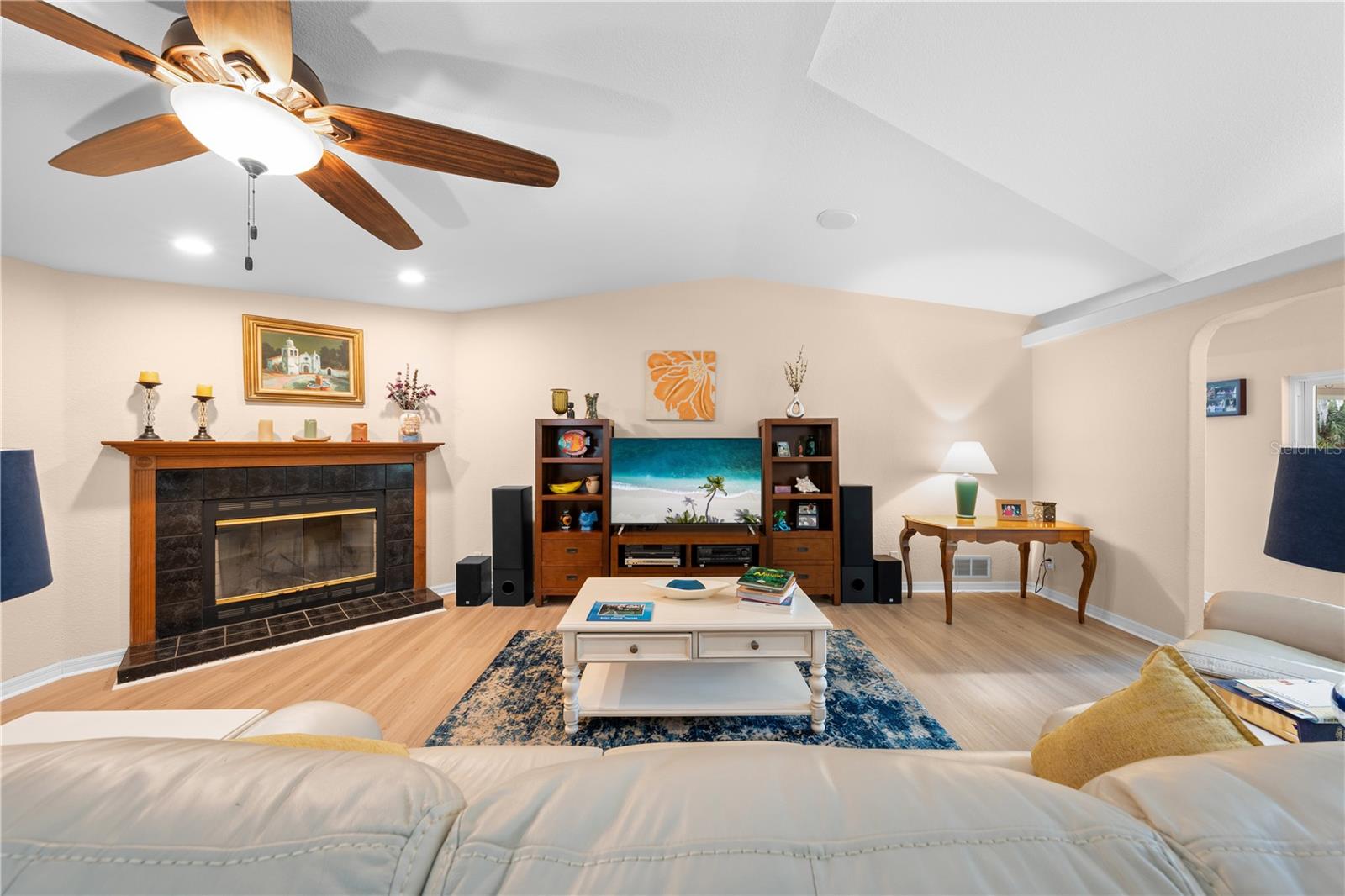 Image 23 of 57 For 2827 Godwin Road