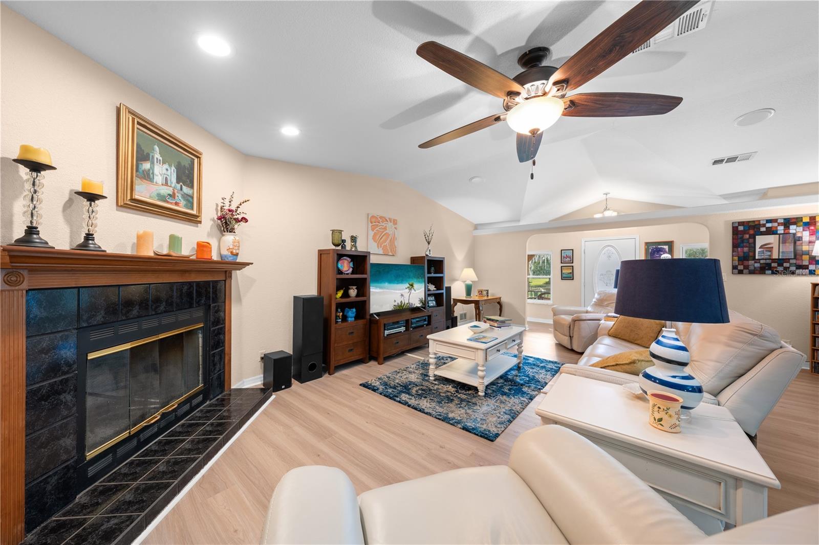 Image 24 of 57 For 2827 Godwin Road