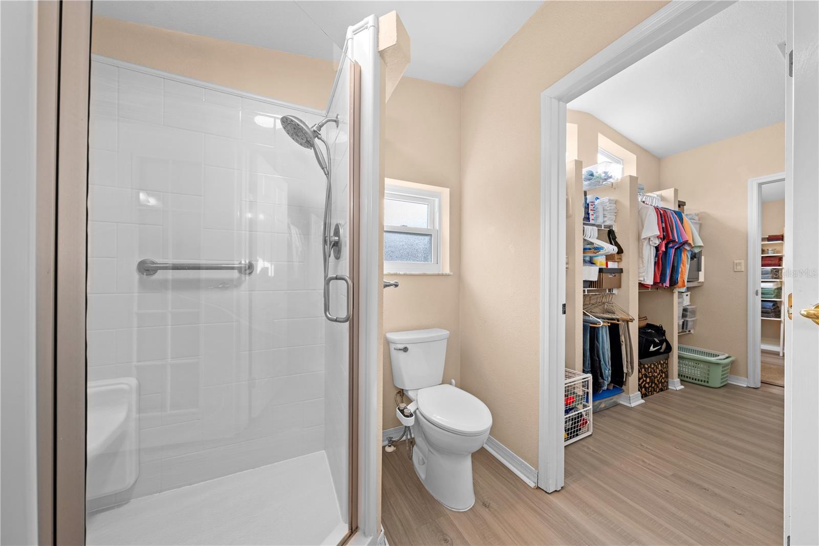 Image 27 of 57 For 2827 Godwin Road