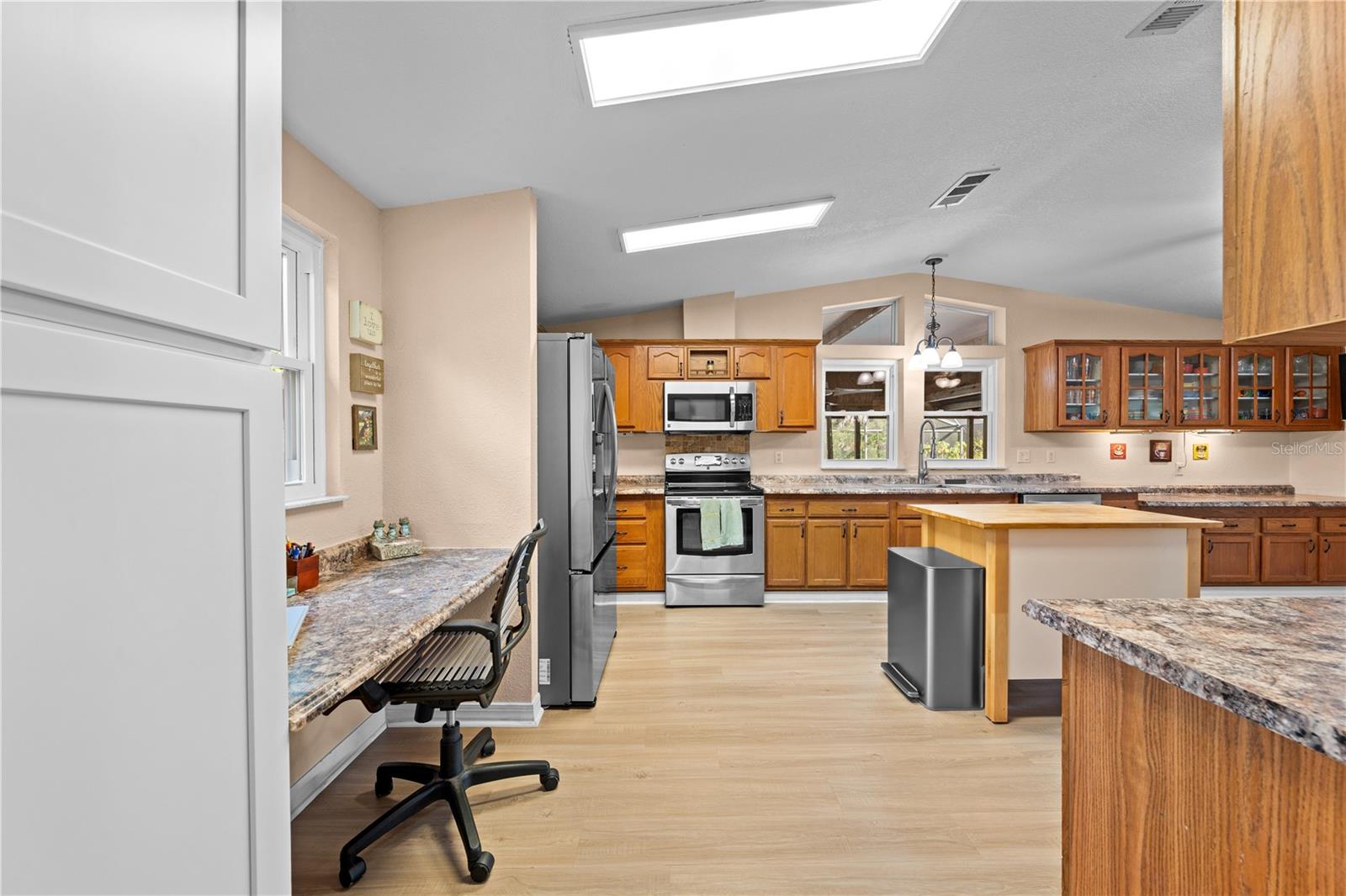 Image 33 of 57 For 2827 Godwin Road