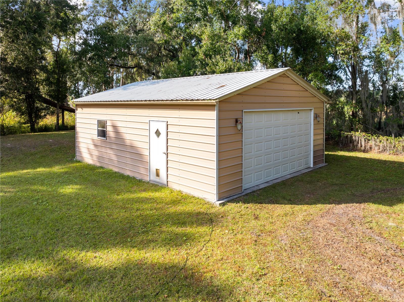 Image 52 of 57 For 2827 Godwin Road