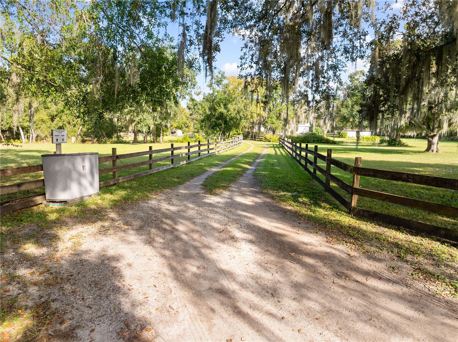 Image 53 of 57 For 2827 Godwin Road