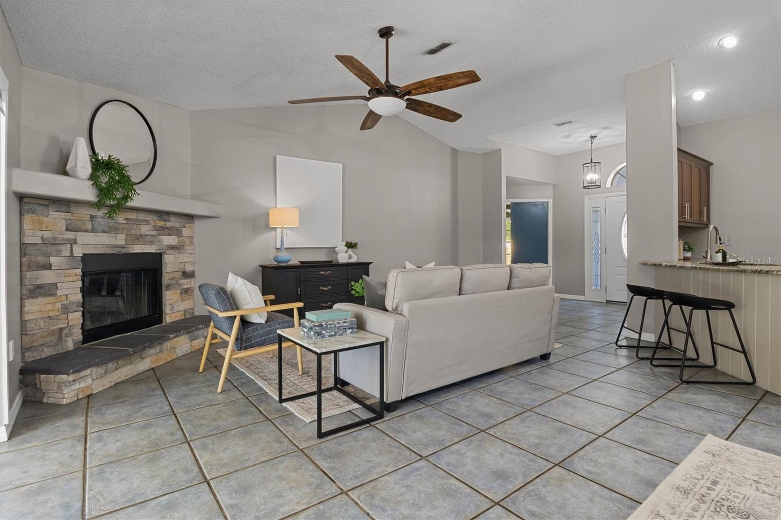 Image 10 of 51 For 5029 River Lake Road