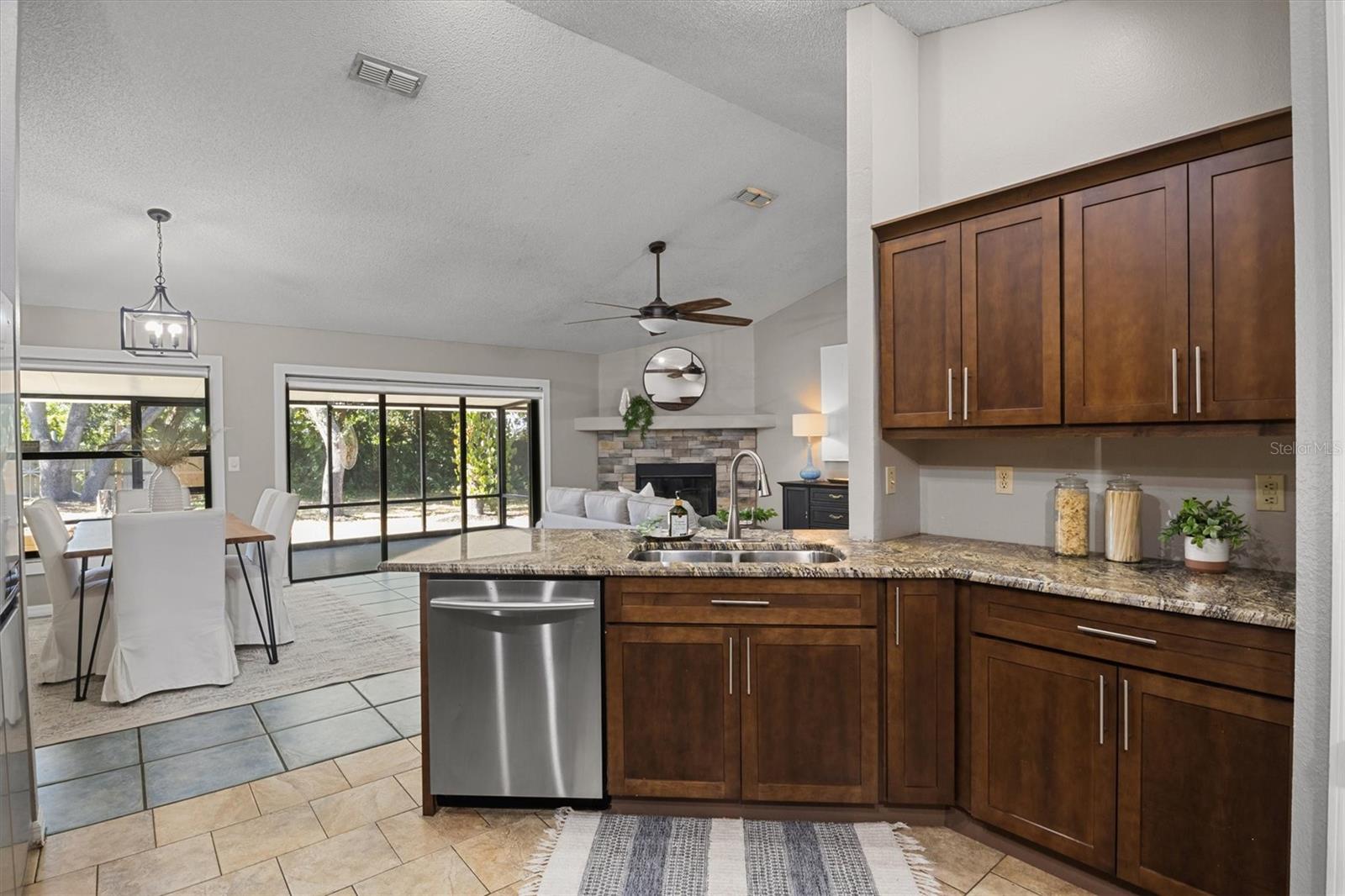 Image 15 of 51 For 5029 River Lake Road