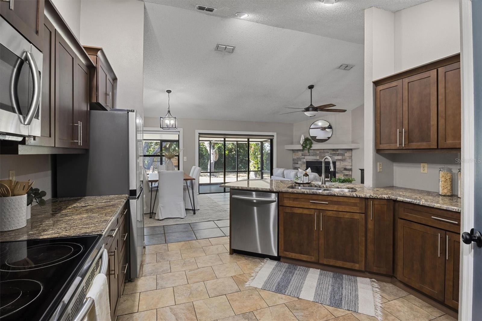 Image 17 of 51 For 5029 River Lake Road