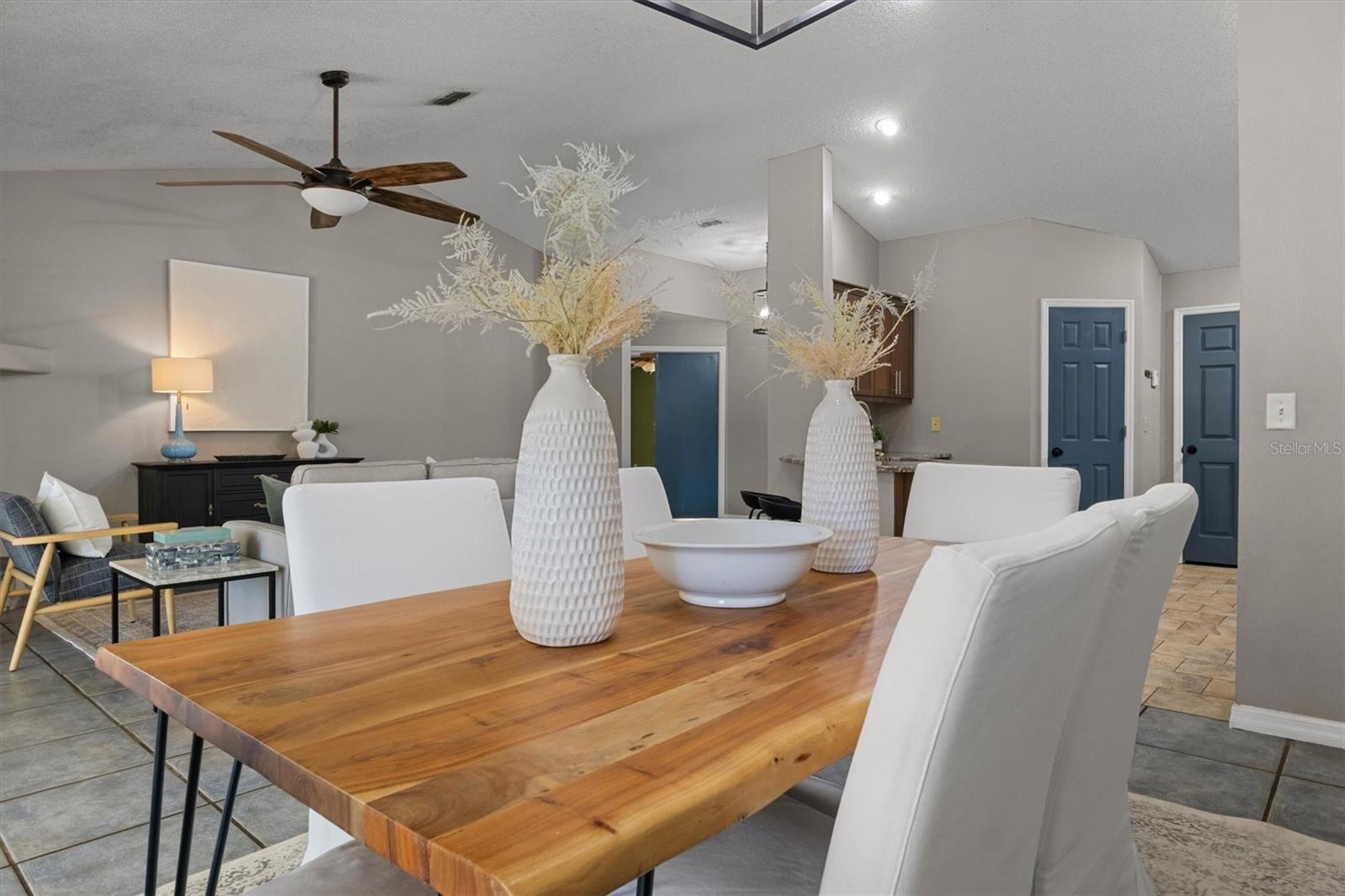 Image 19 of 51 For 5029 River Lake Road