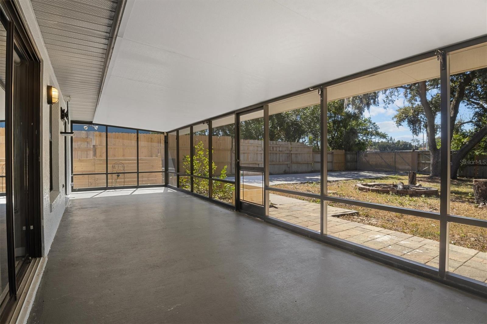 Image 32 of 51 For 5029 River Lake Road