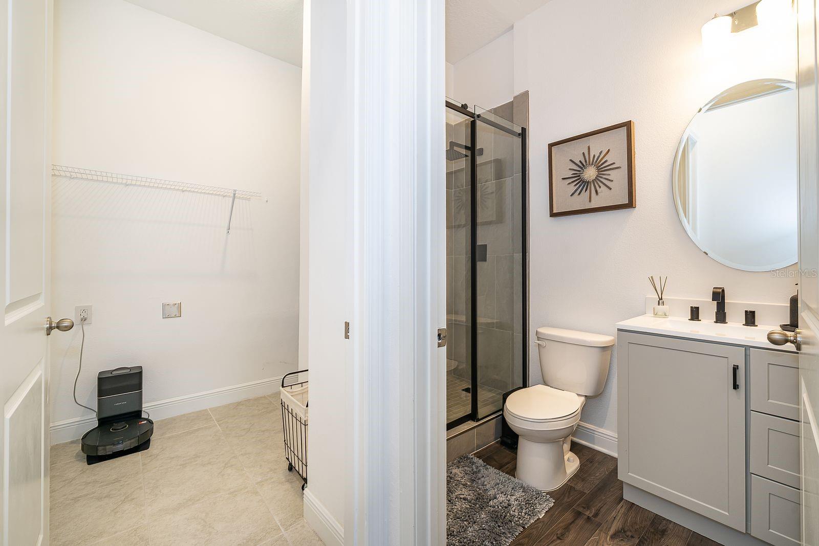 Image 14 of 26 For 9750 Neruda Street