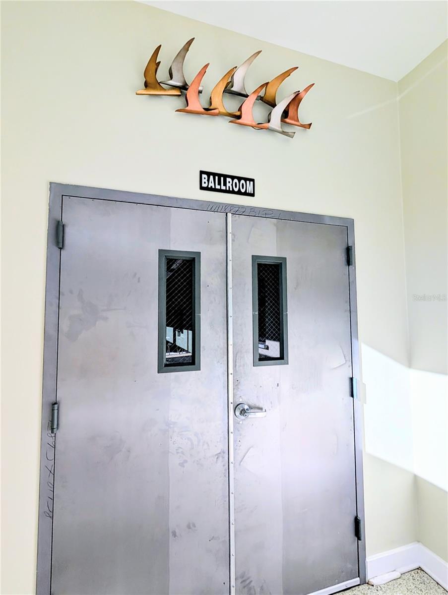 Image 16 of 17 For 609 Indian Lake Drive