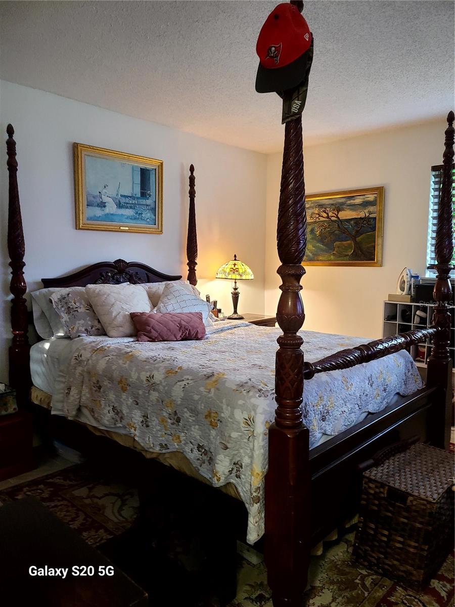 Image 26 of 45 For 6328 Newtown Circle 28a2