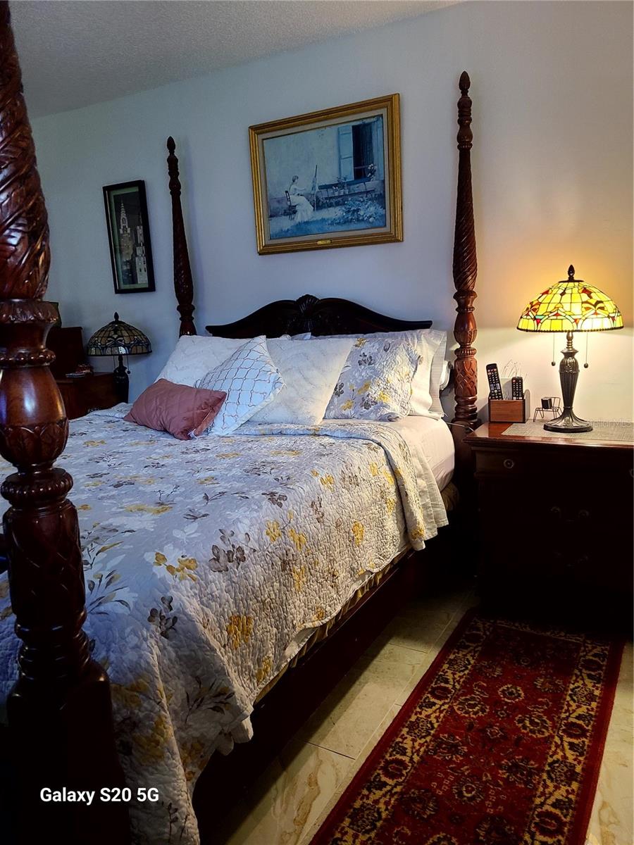 Image 27 of 45 For 6328 Newtown Circle 28a2