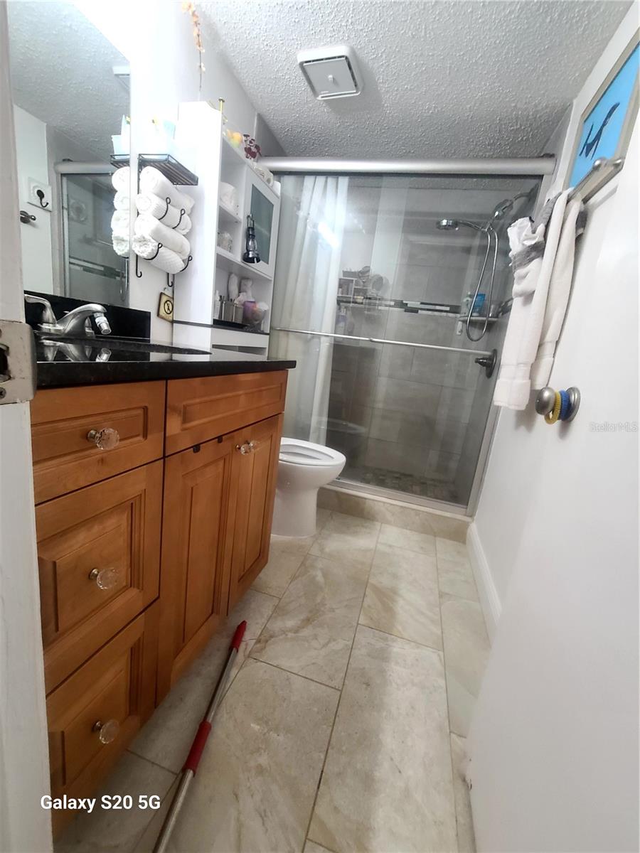 Image 38 of 45 For 6328 Newtown Circle 28a2