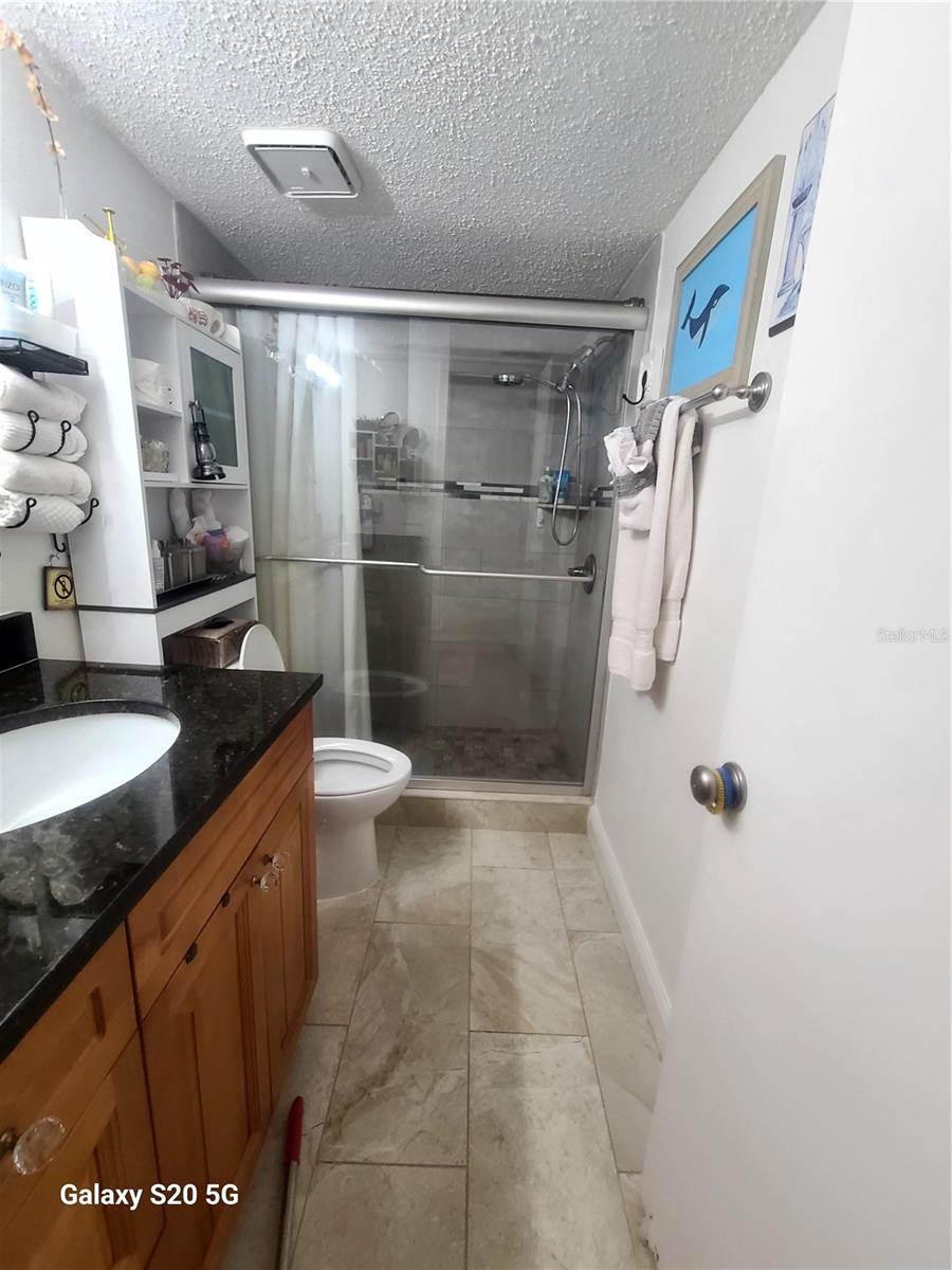 Image 40 of 45 For 6328 Newtown Circle 28a2