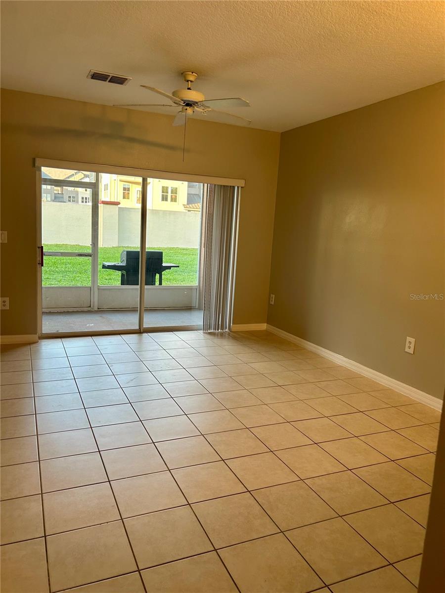 Image 10 of 30 For 612 Chelsea Drive