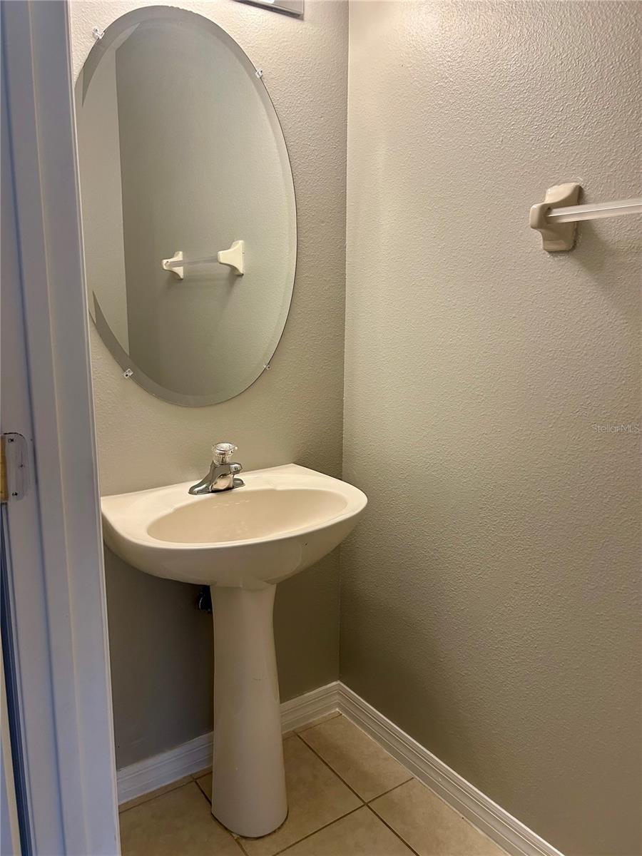 Image 12 of 30 For 612 Chelsea Drive