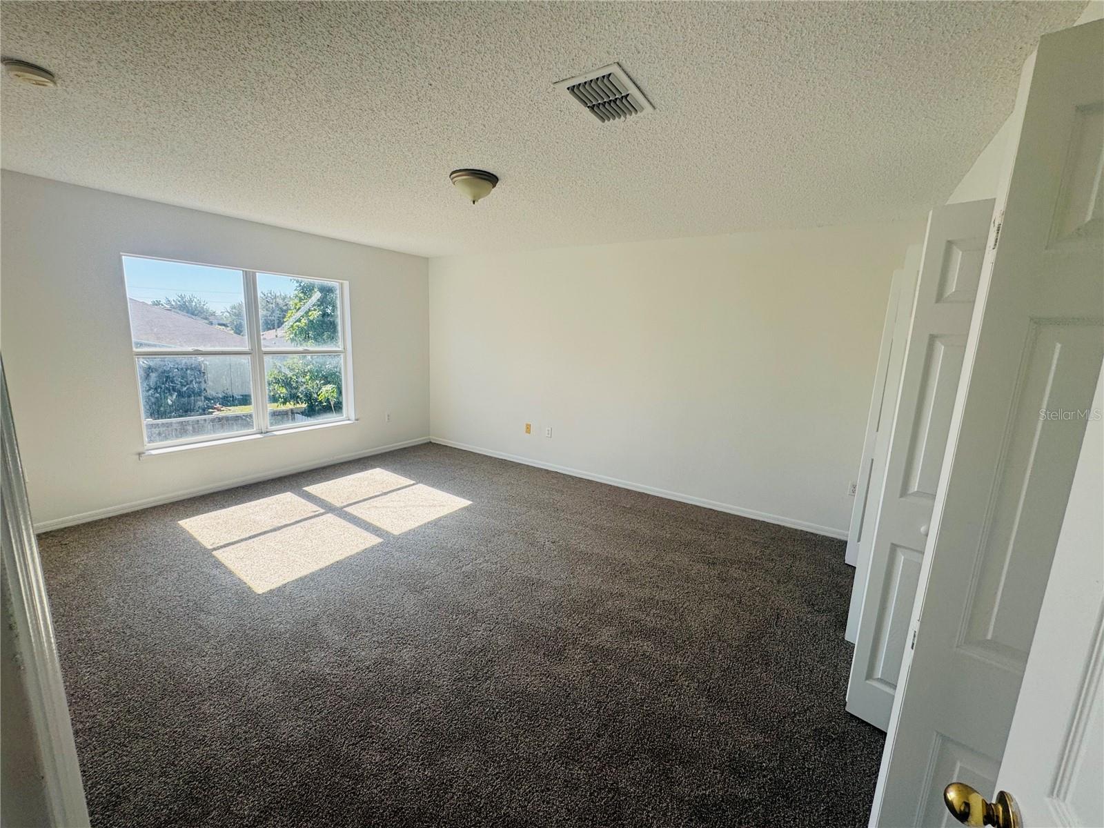 Image 16 of 21 For 408 Ohio Way