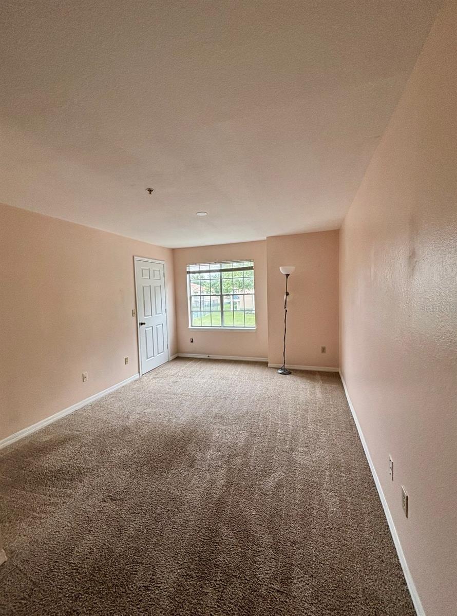 Image 11 of 19 For 7320 Westpointe Boulevard 526