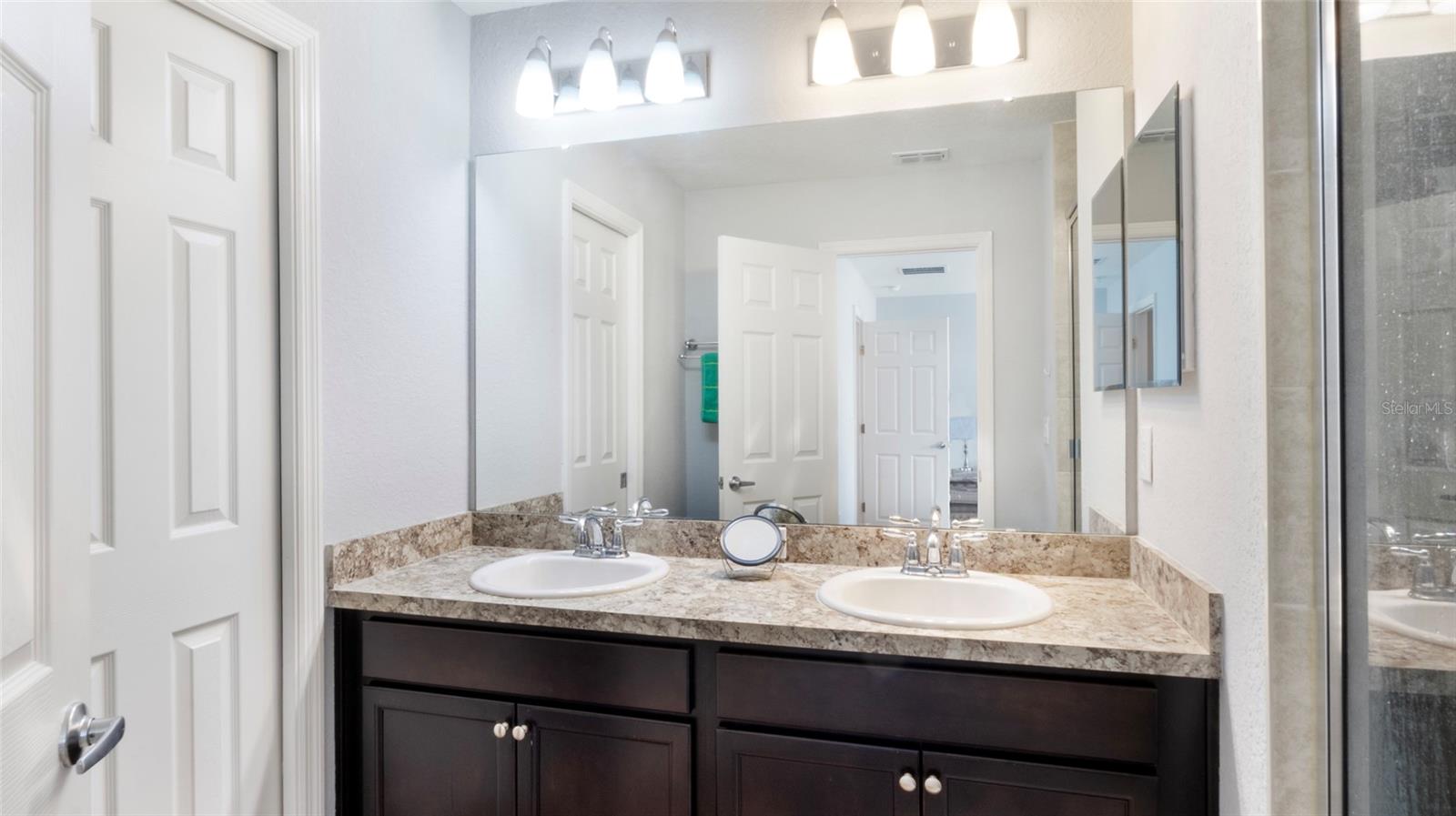 Image 12 of 25 For 2922 Fieldwood Circle