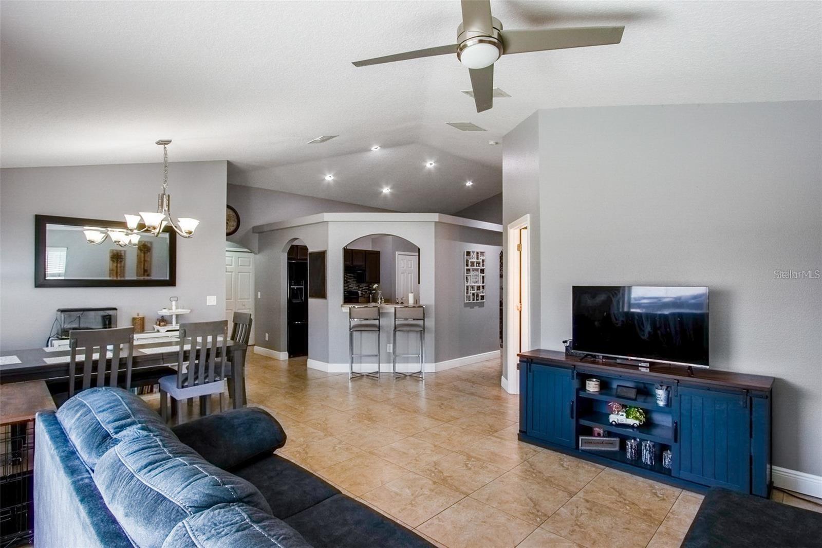 Image 13 of 51 For 3111 Turnberry Boulevard