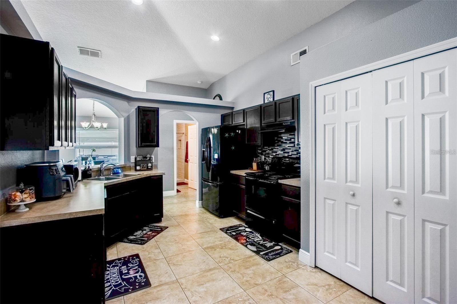 Image 21 of 51 For 3111 Turnberry Boulevard