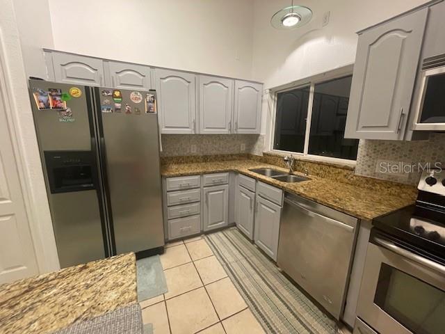 Image 11 of 32 For 13932 Huntwick Drive