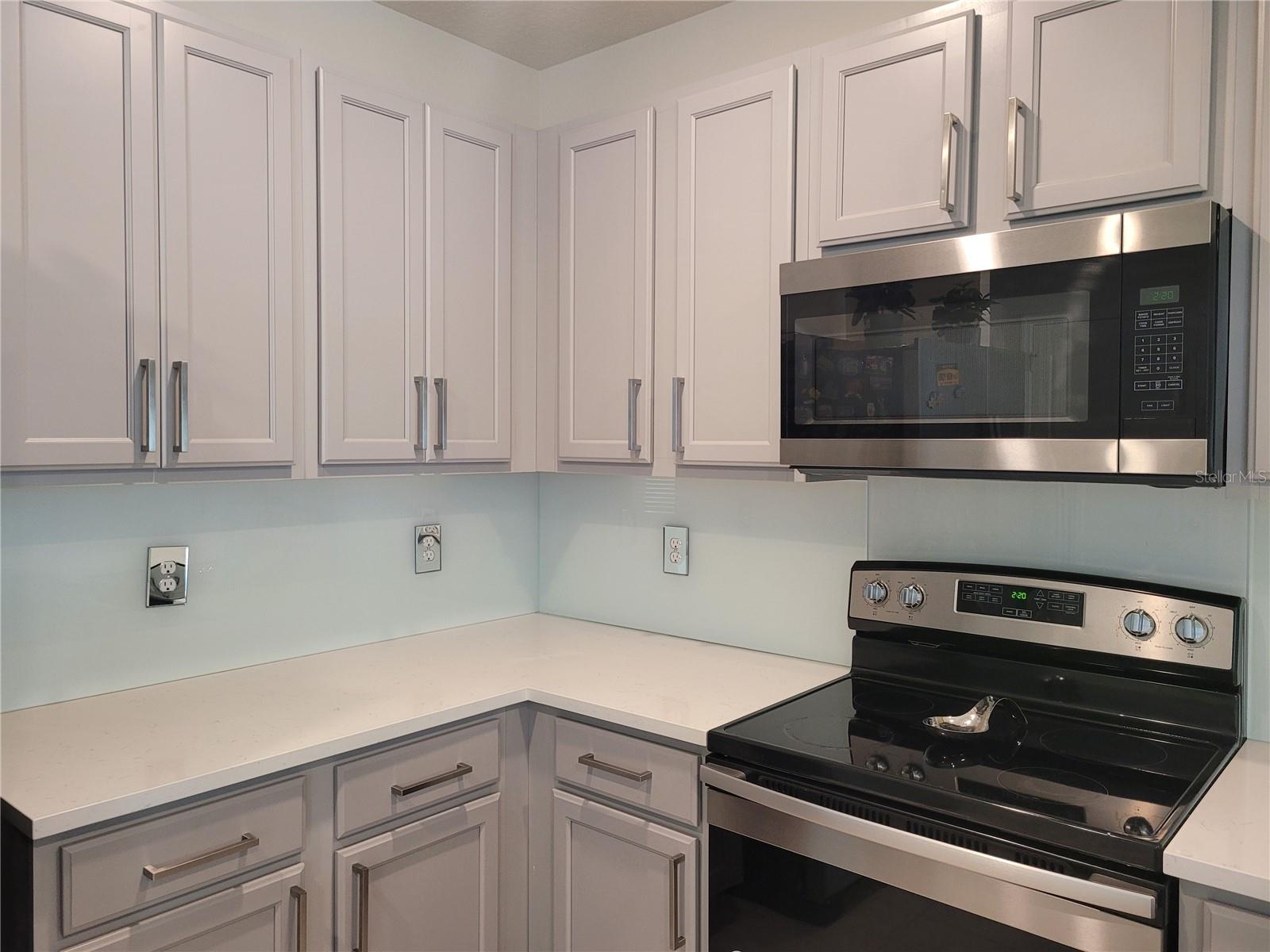 Image 13 of 30 For 6733 Huntleigh Hammock Road