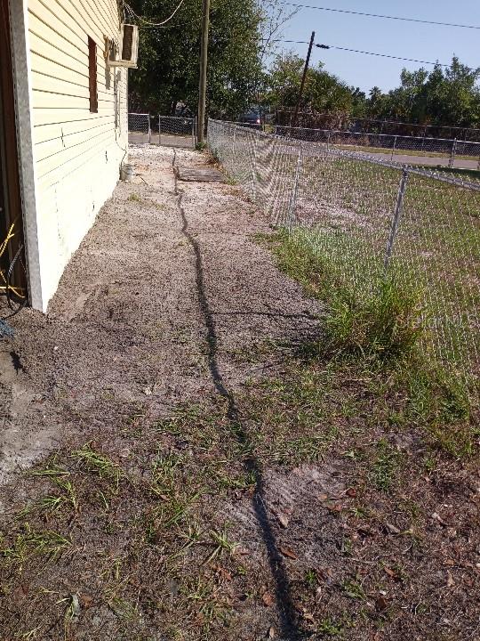 Image 5 of 14 For 208 Sears Avenue Ne