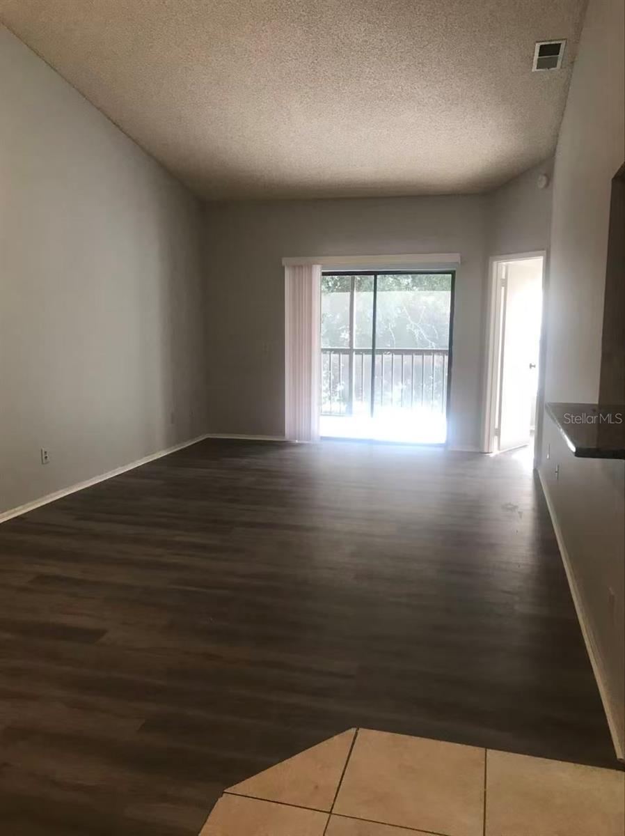 Image 9 of 18 For 7814 Sugar Brook Court 7814