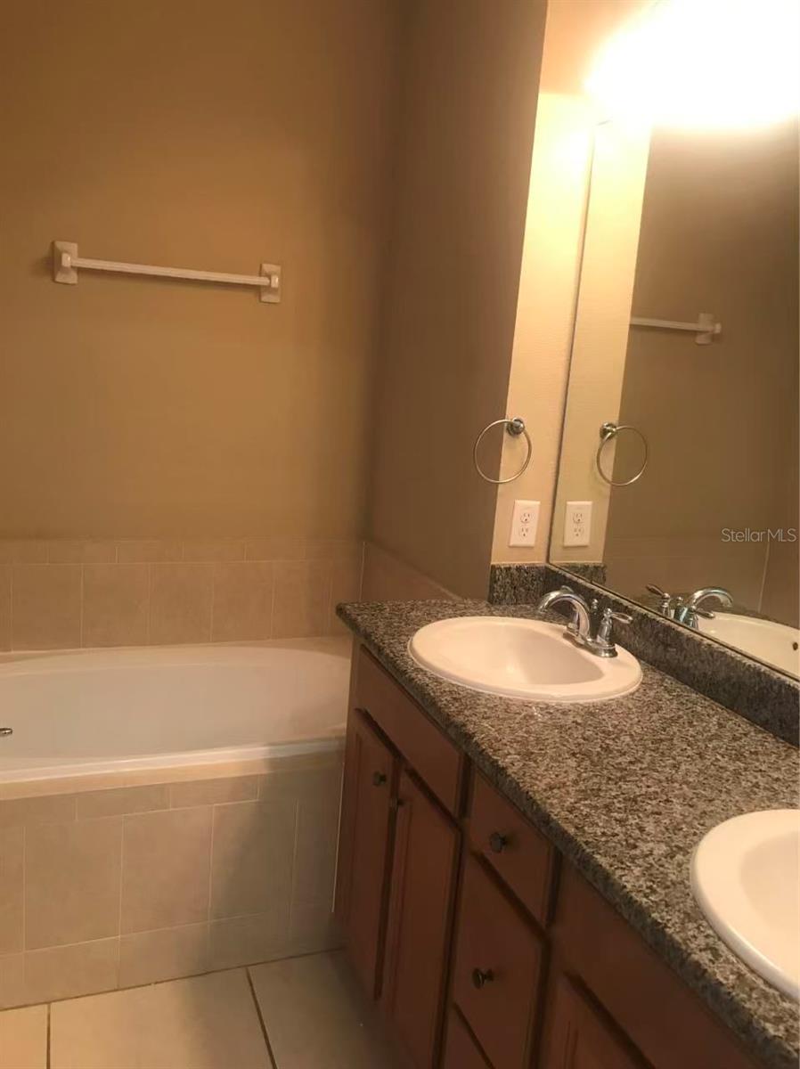 Image 11 of 26 For 8350 Kelsall Drive