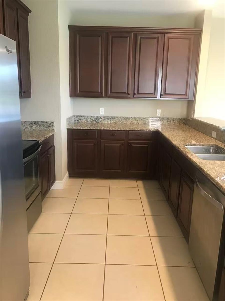 Image 7 of 26 For 8350 Kelsall Drive