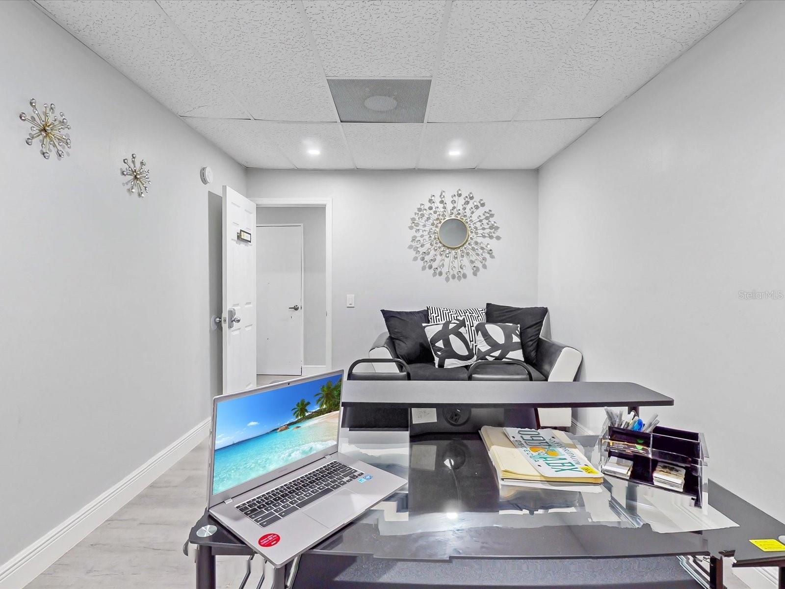 Image 10 of 16 For 18 Bass Street