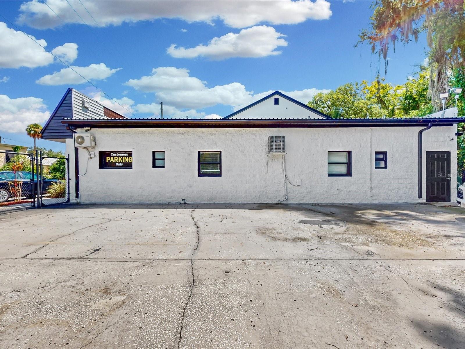 Image 11 of 16 For 18 Bass Street