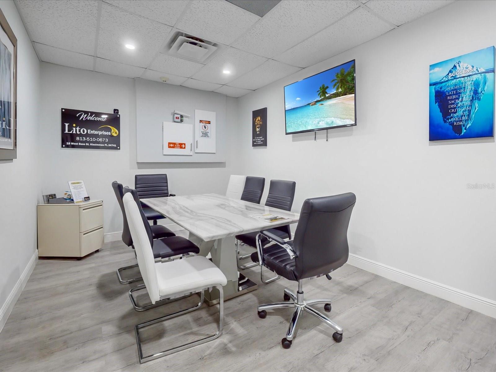 Image 3 of 16 For 18 Bass Street