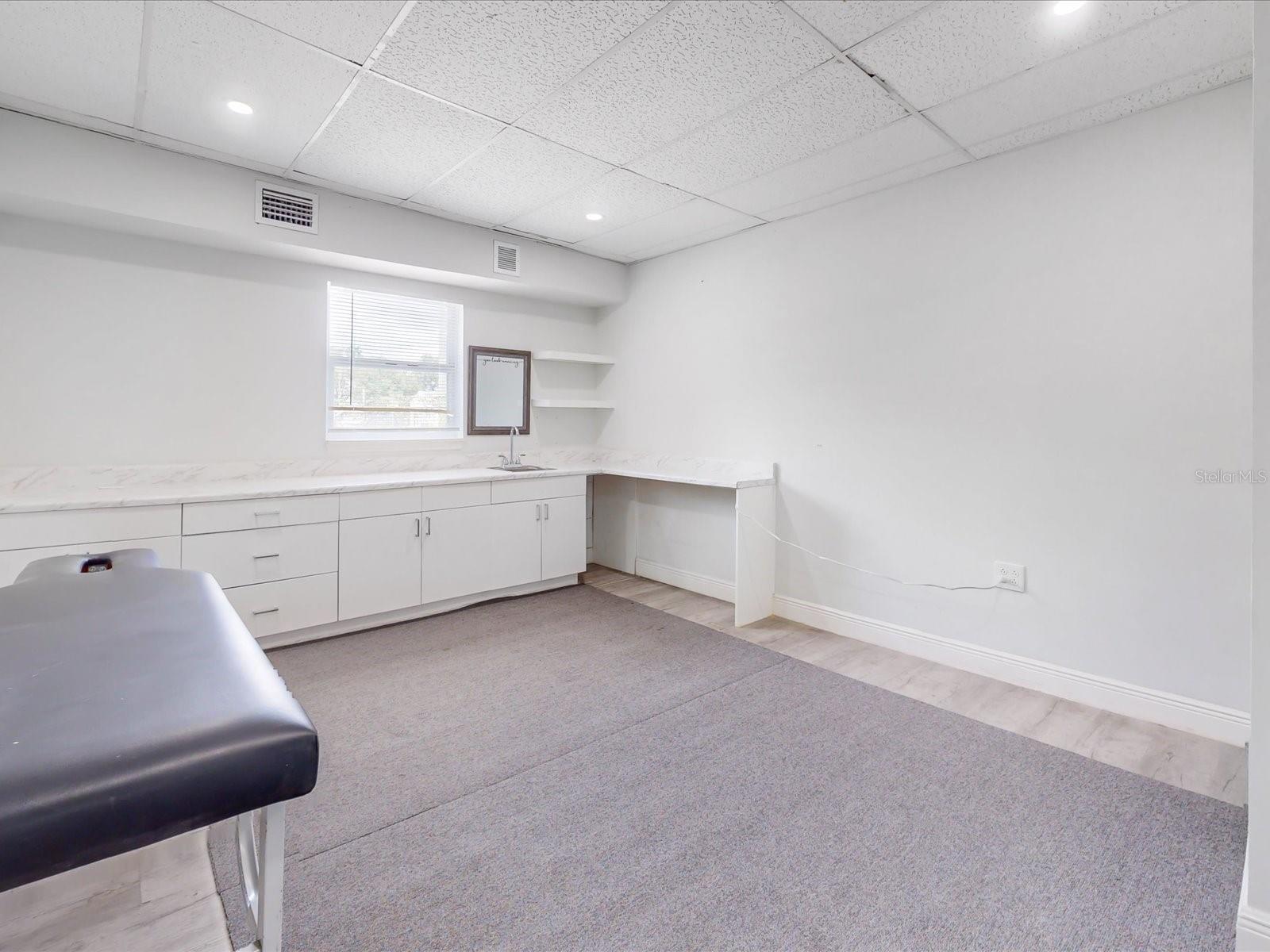 Image 5 of 16 For 18 Bass Street