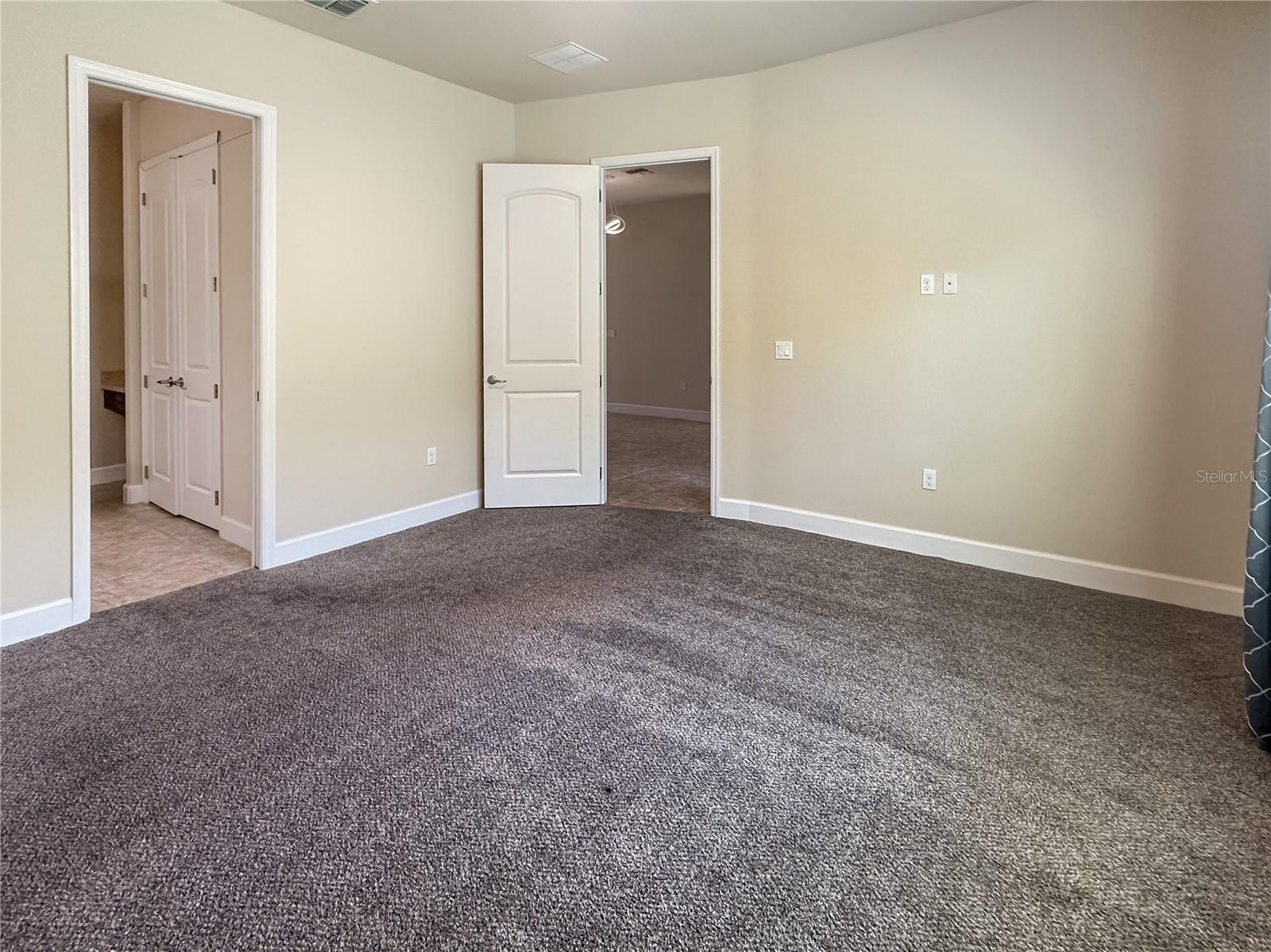 Image 17 of 38 For 2864 Eastham Lane