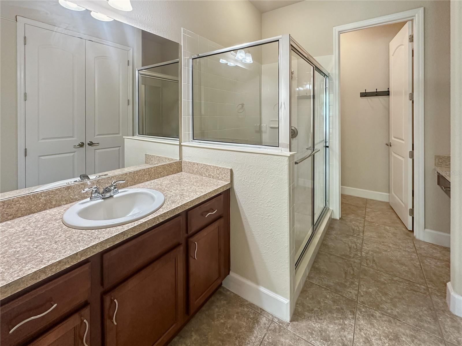 Image 19 of 38 For 2864 Eastham Lane