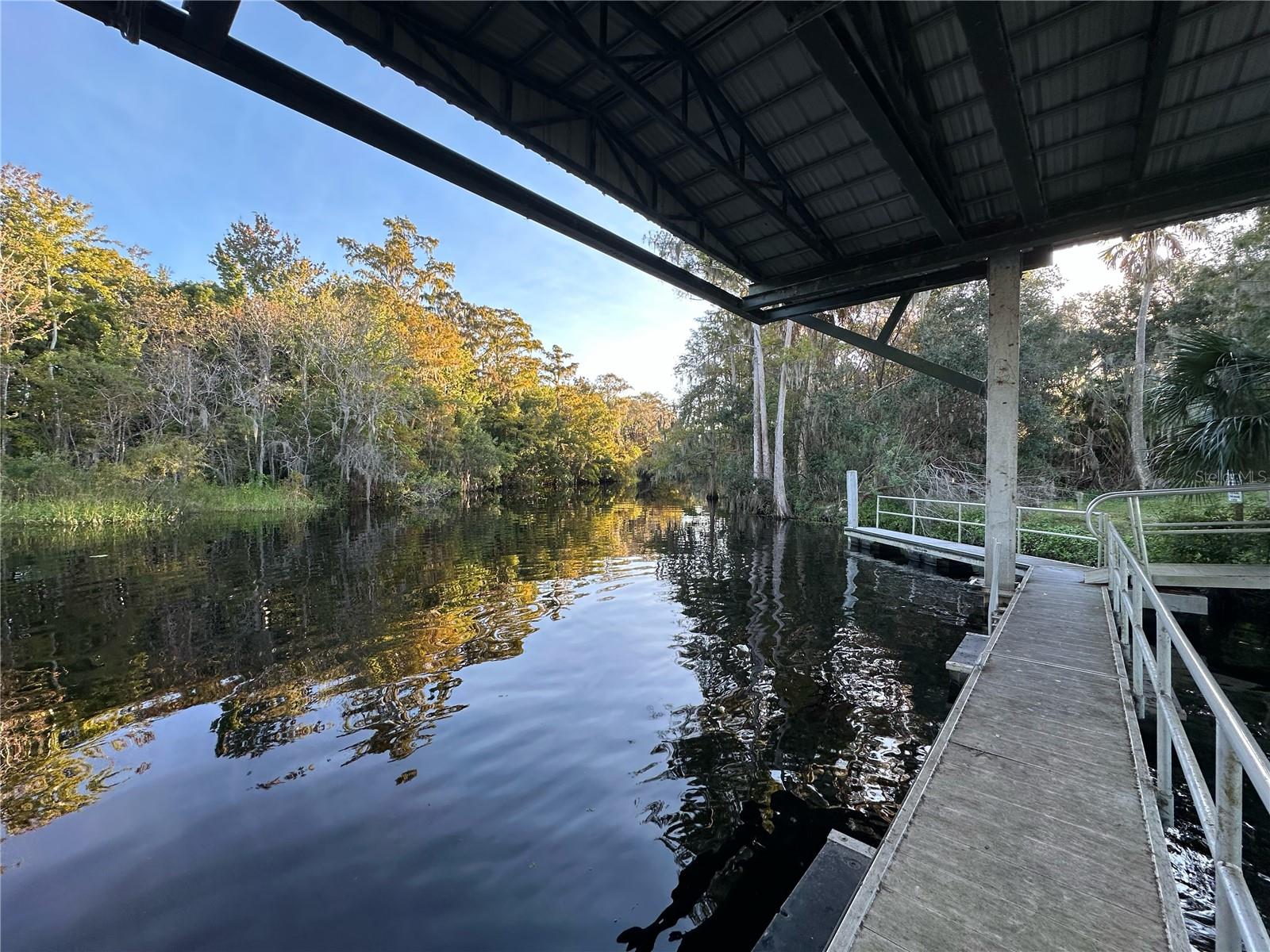 Image 2 of 9 For 2924 Boating Boulevard