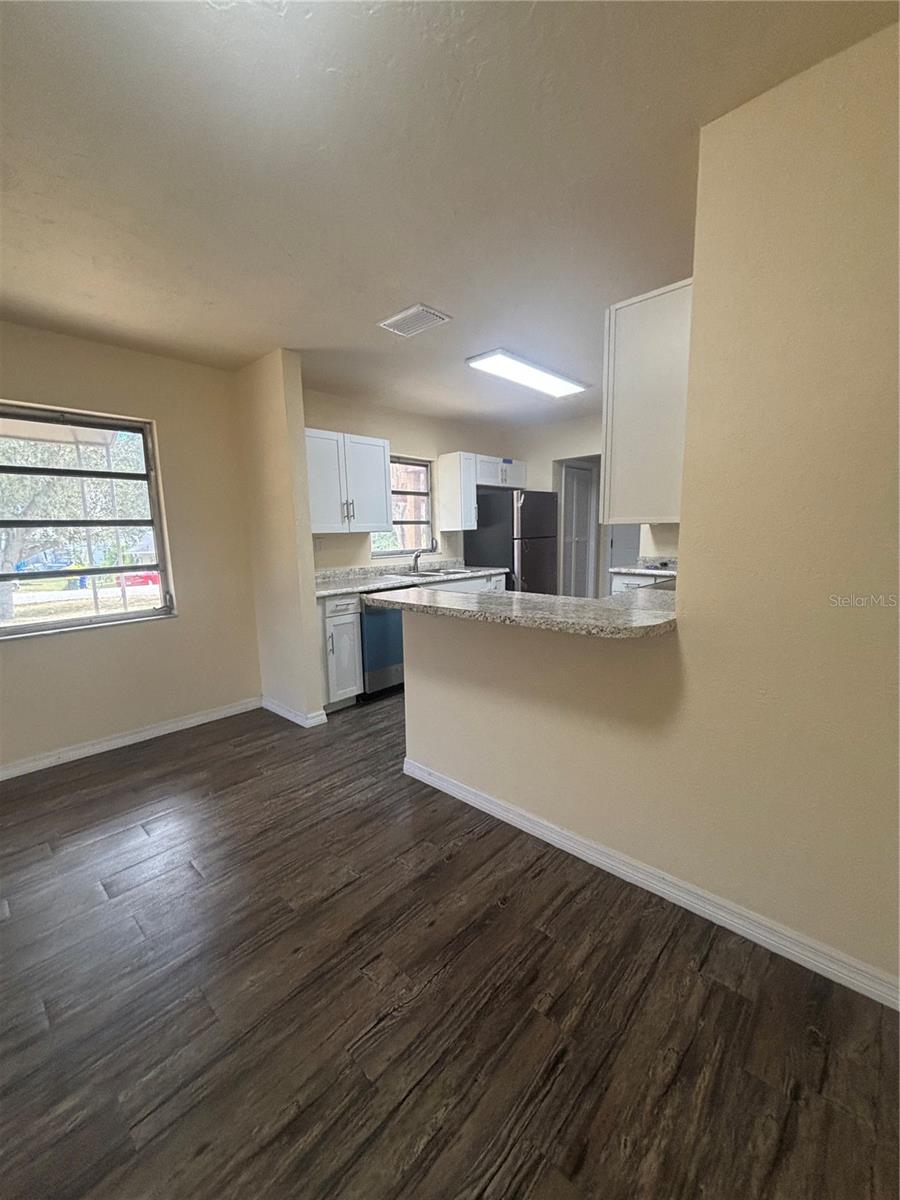 Image 23 of 66 For 127 Jamison Avenue