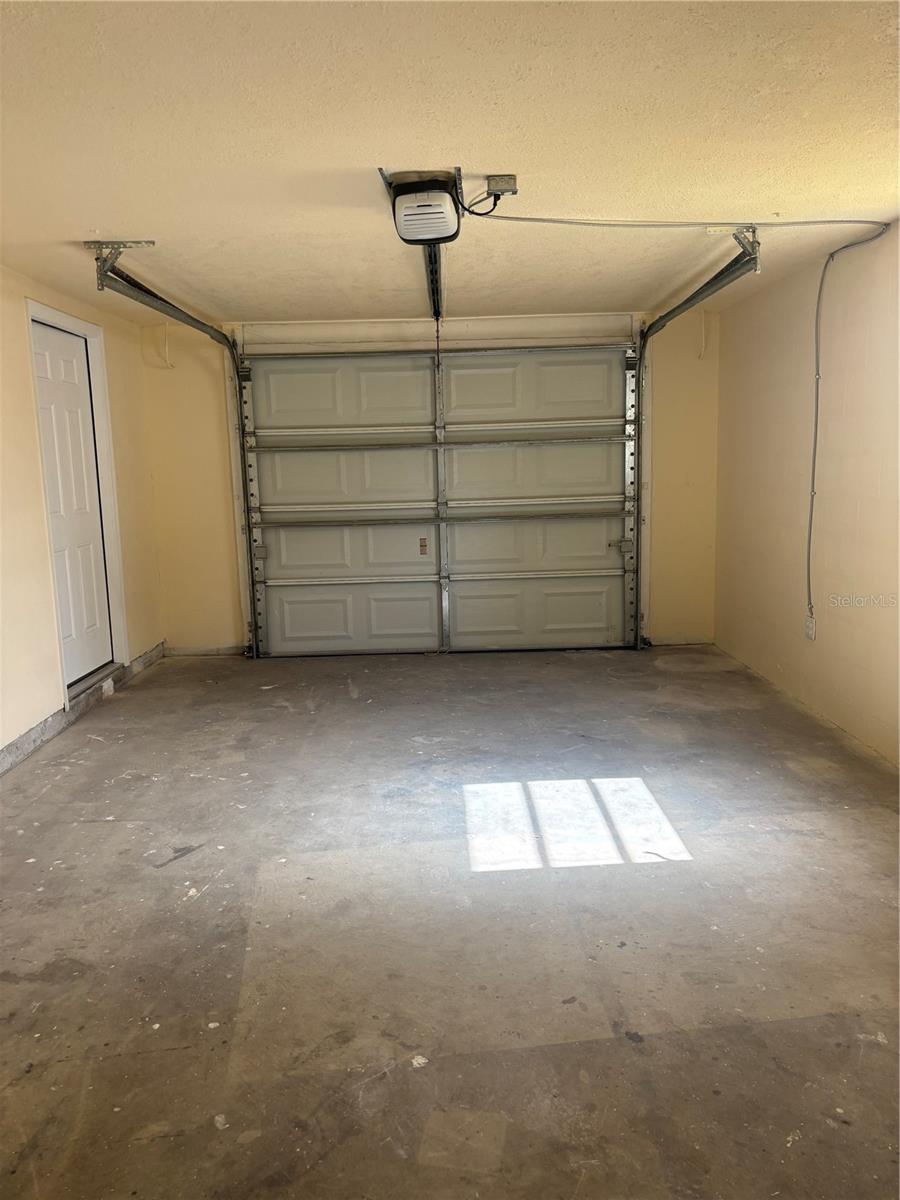 Image 24 of 66 For 127 Jamison Avenue