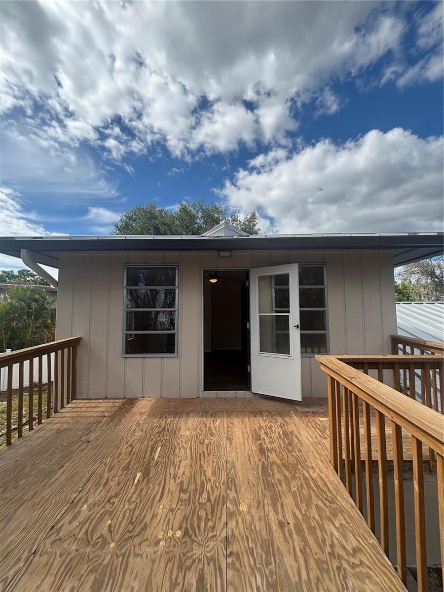 Image 29 of 66 For 127 Jamison Avenue