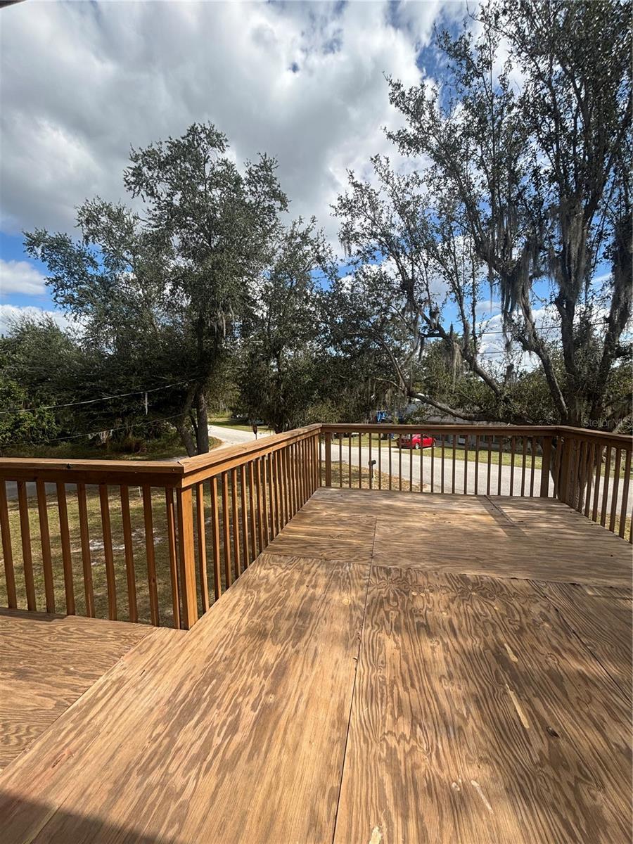 Image 32 of 66 For 127 Jamison Avenue