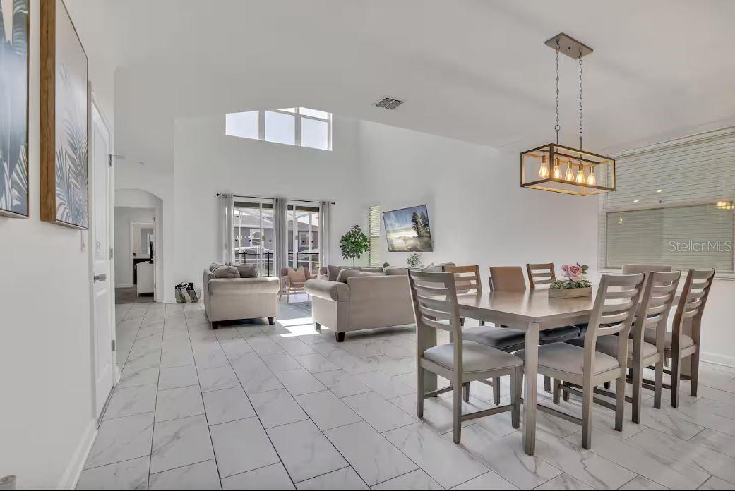 Image 14 of 26 For 1025 Leader Street