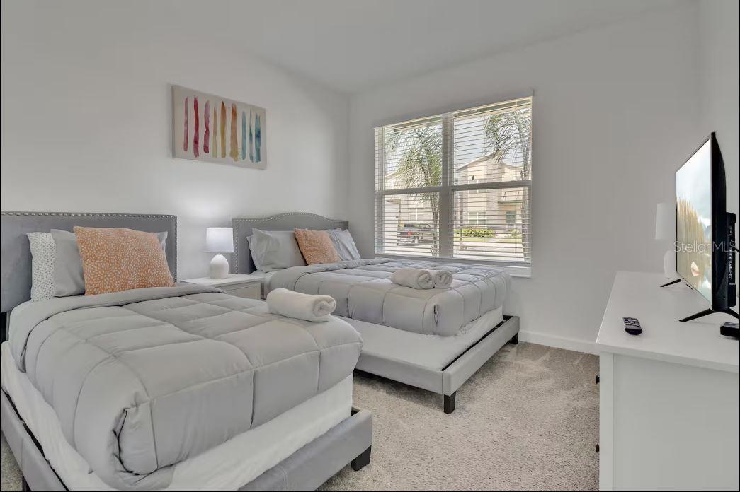 Image 8 of 26 For 1025 Leader Street